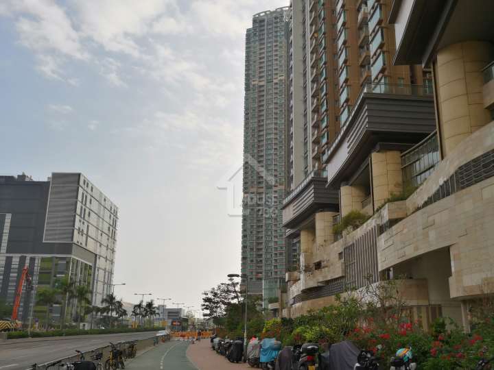 日出康城 附近環境 - House730