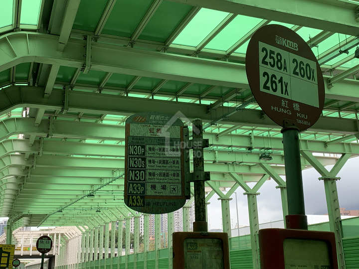 菁雋 公共交通 - House730