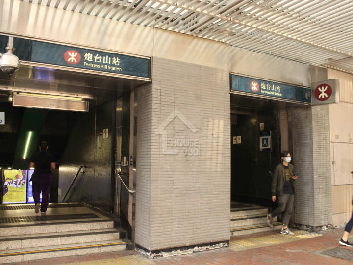 維峯‧浚匯 公共交通 - House730
