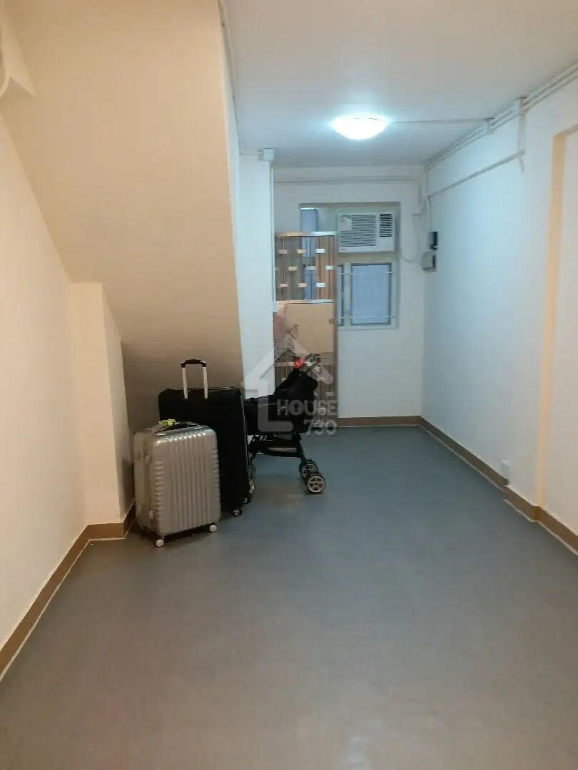 Yuen Long | Nam Pin Wai [Village House] | 1103006 | Rent - House730