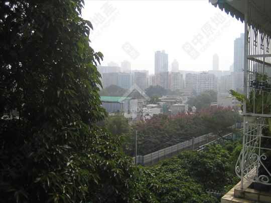 Yau Yat Tsuen GOLDEN VILLA View from Living Room House730-1668366