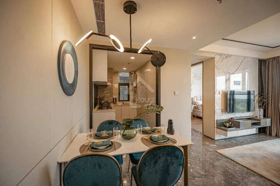 特區建發樂府廣場 - House730