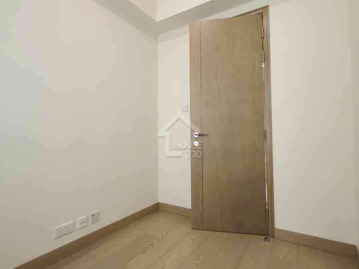 名日.九肚山 示範單位 2座18樓E室 - House730
