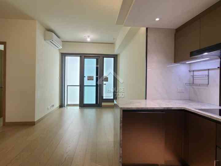名日.九肚山 示範單位 2座18樓E室 - House730