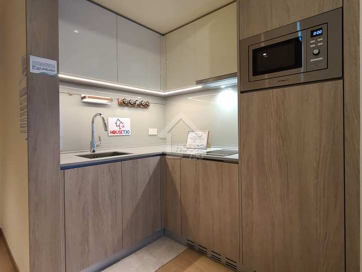 蔚藍東岸 示範單位 3座18樓H室 - 清水房 - House730