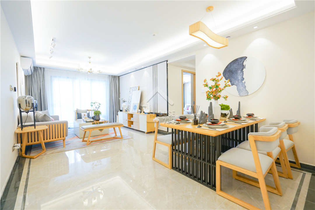 中山海倫堡千江閱 - House730