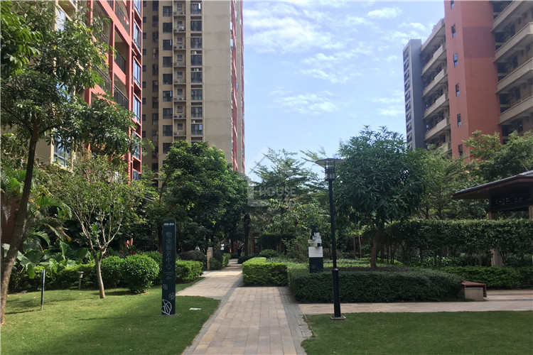 鴻威鴻景華庭 - House730