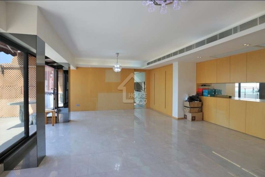 大埔半山翡翠花园住宅 屋苑出售 大埔 豪宅 翡翠花园 特色大平台600尺 非常罕有放售顶层 House730