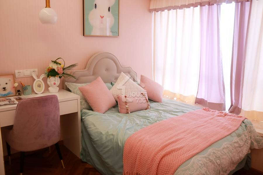天基疊彩領峰 - House730