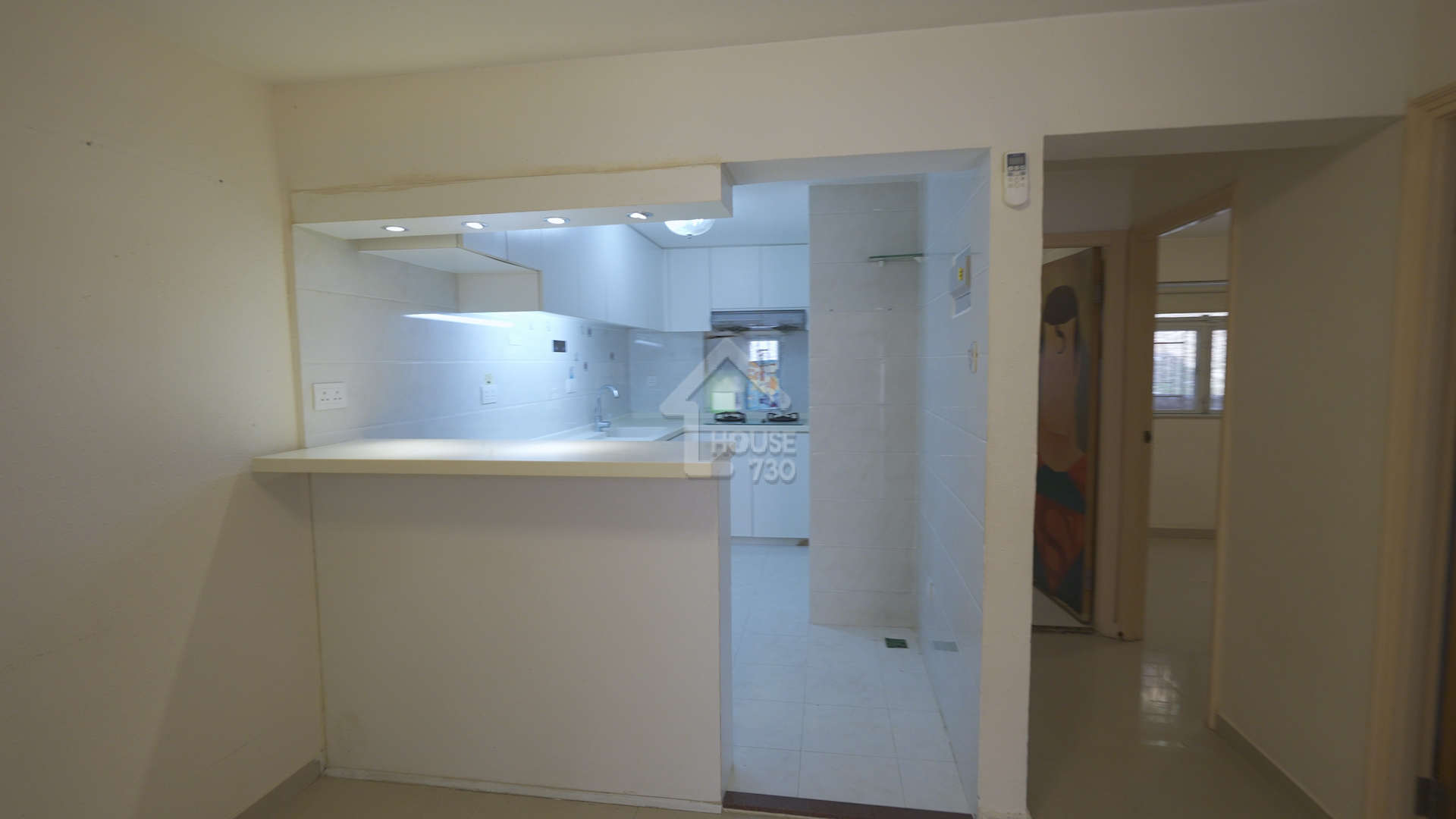 客飯廳分明 開放式廚房增加空間感