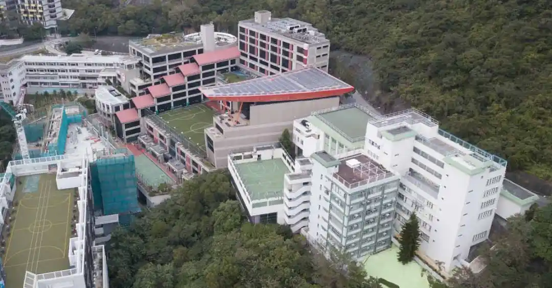 加拿大国际学校位於南朗山道36号。