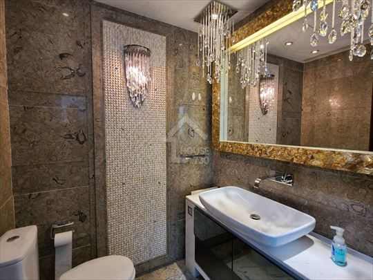 Ho Man Tin CELESTIAL HEIGHTS Lower Floor Master Room’s Washroom House730-4812468