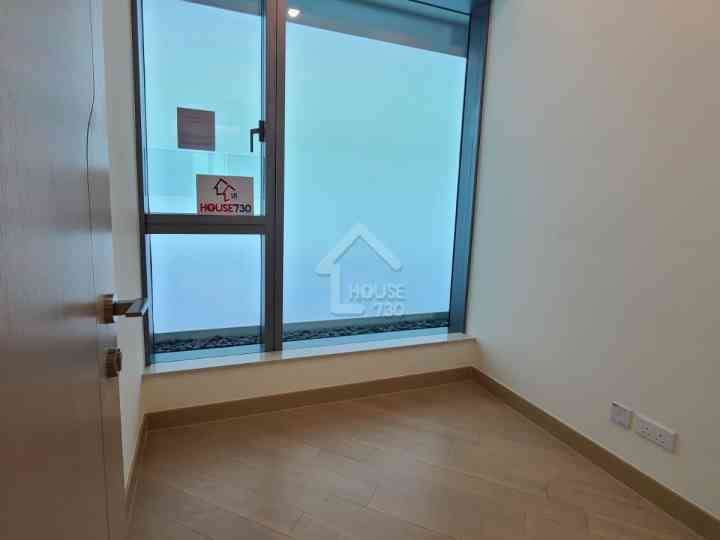 維港滙 I 示範單位 2座 18樓B室 - House730