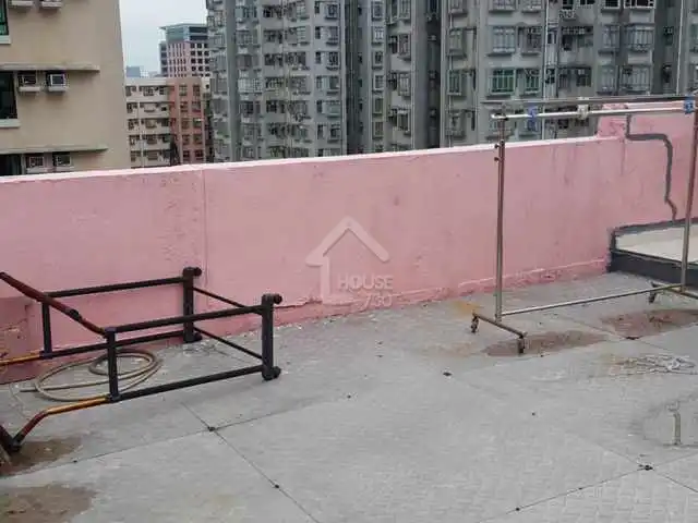 土瓜灣安順大廈住宅待租二房加大大天台啱曬種花種草的你 House730 土瓜灣安順大廈住宅待租二房加大大天台啱曬種花種草的你 House730
