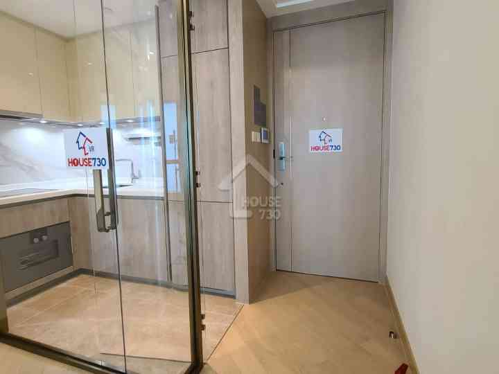 維港滙 I 示範單位 2座 18樓B室 - House730