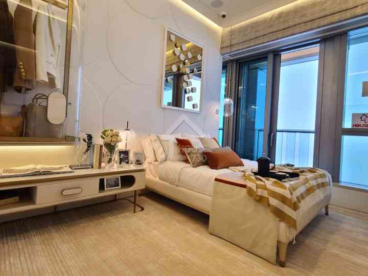 維港滙 I 示範單位 2座 18樓C室 - House730