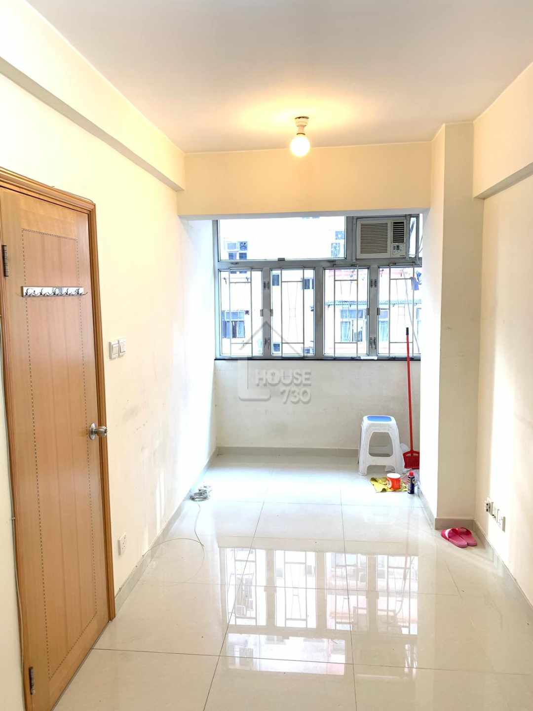 土瓜灣安順大廈住宅 屋苑出租 屋子大大價錢細細 大街上落 安順大廈 安全方便請搵我 House730 土瓜灣安順大廈住宅 屋苑出租 屋子大大價錢細細 大街上落 安順大廈 安全方便請搵我 House730