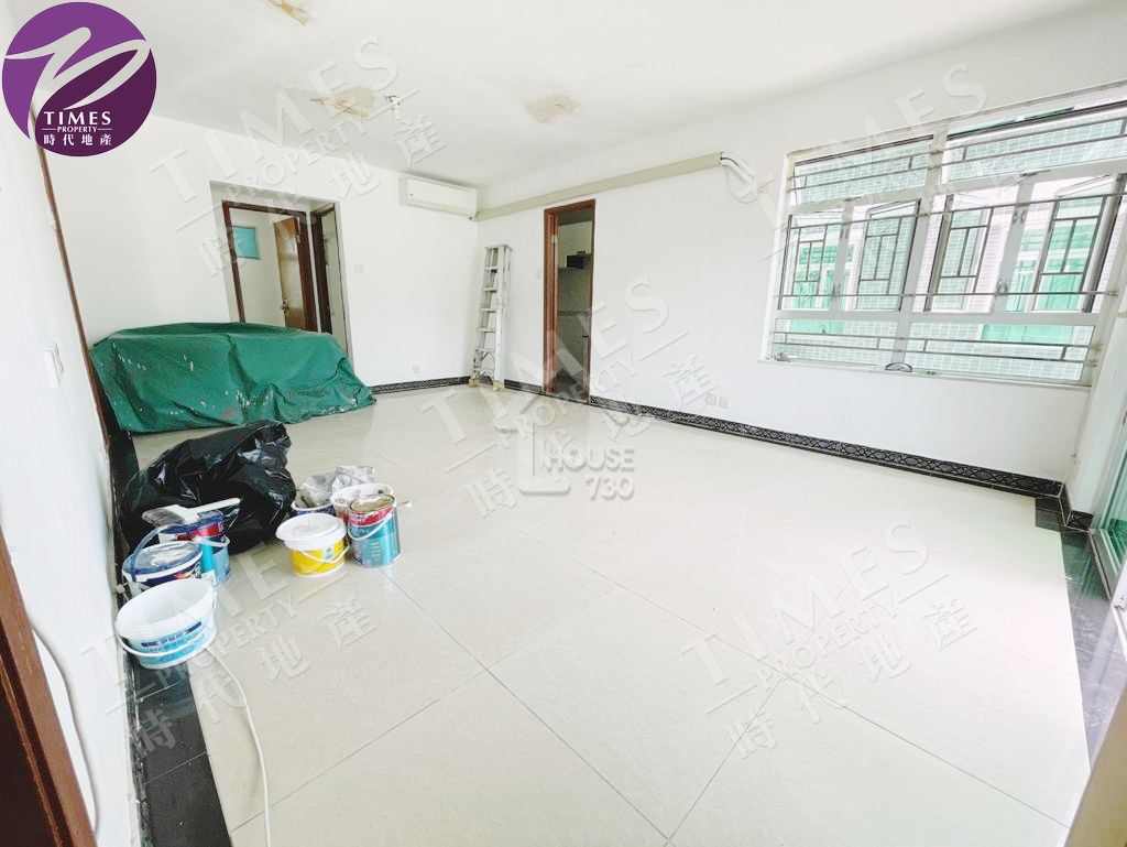 Yuen Long Village House (Yuen Long) Sale House730