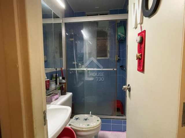 Shau Kei Wan TUNG TAO COURT Upper Floor Washroom House730-6159701