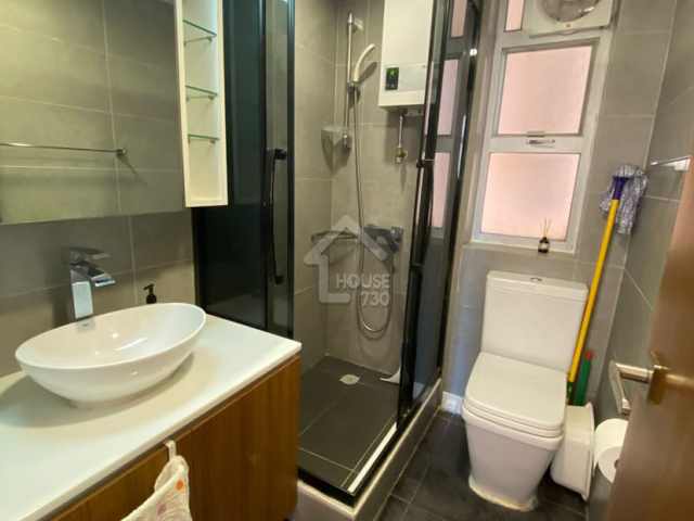 Kowloon Bay AMOY GARDENS Upper Floor Washroom House730-4671438