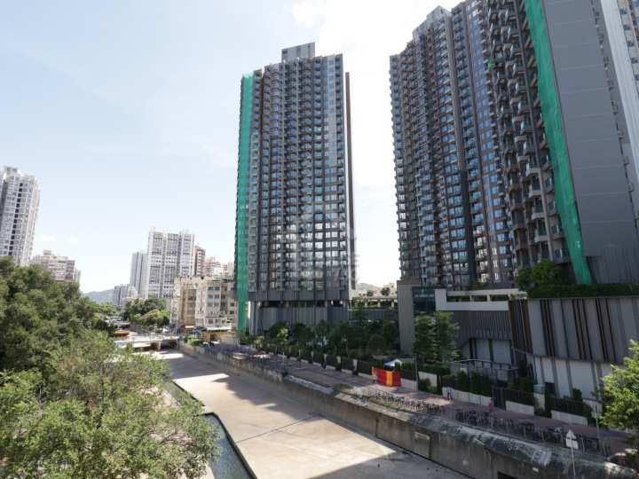 The YOHO Hub 附近環境 - House730