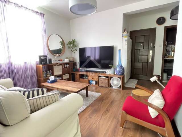 Lai Wan LAICHIKOK BAY GARDEN Upper Floor Living Room House730-4941161