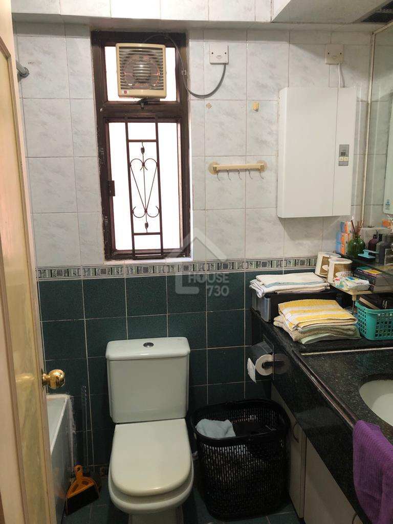 Lai King HIGHLAND PARK Lower Floor Washroom House730-4929420