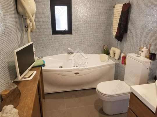 North Point Mid-Levels BROADVIEW TERRACE Lower Floor Master Room’s Washroom House730-516149