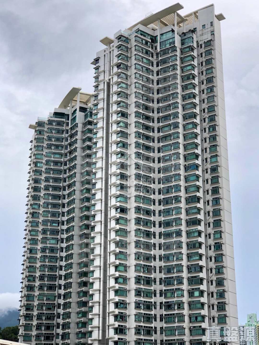 Tung Chung Town CentreTUNG CHUNG CRESCENT Village apartment,village ...