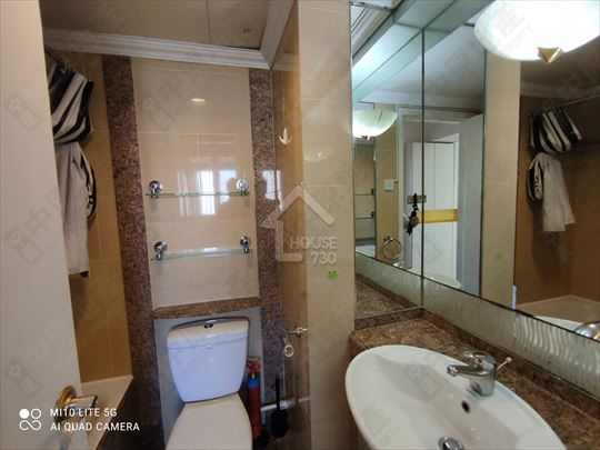 Olympic Station HAMPTON PLACE Lower Floor Washroom House730-2545102