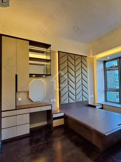 Tsuen Wan Mid-levels THE CAIRNHILL Upper Floor Master Room House730-6044116