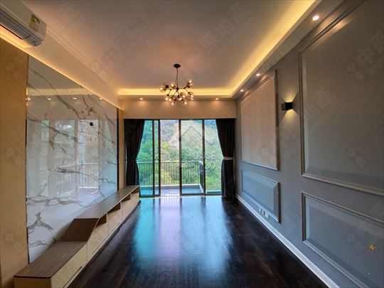 Tsuen Wan Mid-levels THE CAIRNHILL Upper Floor Living Room House730-6044116