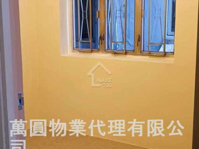 Tai Kok Tsui CHUNG HING BUILDING Middle Floor Master Room House730-6238277