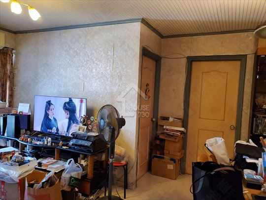 Ho Man Tin CHUN MAN COURT Lower Floor Living Room House730-6444222