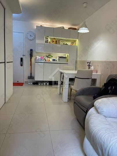 Tsuen Wan Town Centre SHEUNG CHUI COURT Lower Floor Living Room House730-6511425
