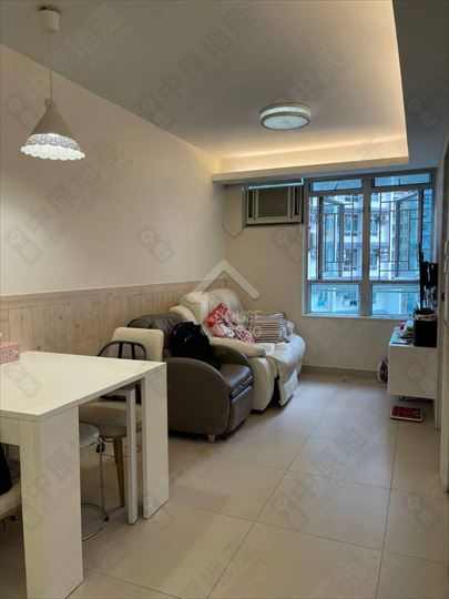 Tsuen Wan Town Centre SHEUNG CHUI COURT Lower Floor Living Room House730-6511425