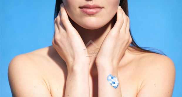 UV 智慧偵測貼片極輕薄，可即時監控肌膚紫外線接收狀況。