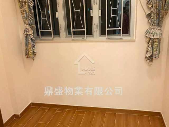 Quarry Bay YICK FAT BUILDING Upper Floor House730-6580228