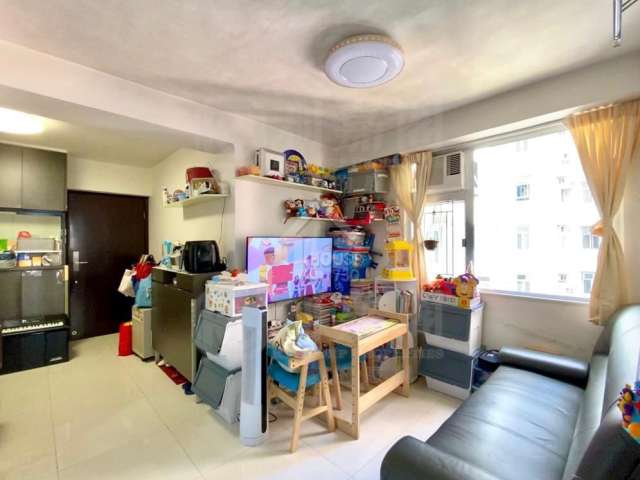 Kennedy Town PEARL COURT Middle Floor House730-6731957