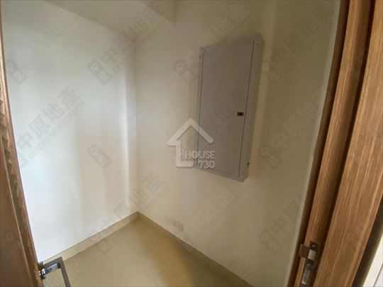 Yuen Long Station GRAND YOHO Lower Floor Domestic Helper’s Room House730-6764629