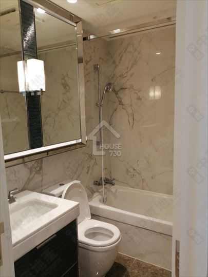 Tseung Kwan O MONTEREY Lower Floor Master Room’s Washroom House730-6864549