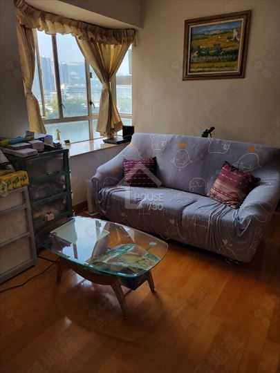 Shek Mun RAVANA GARDEN Lower Floor Living Room House730-6864984