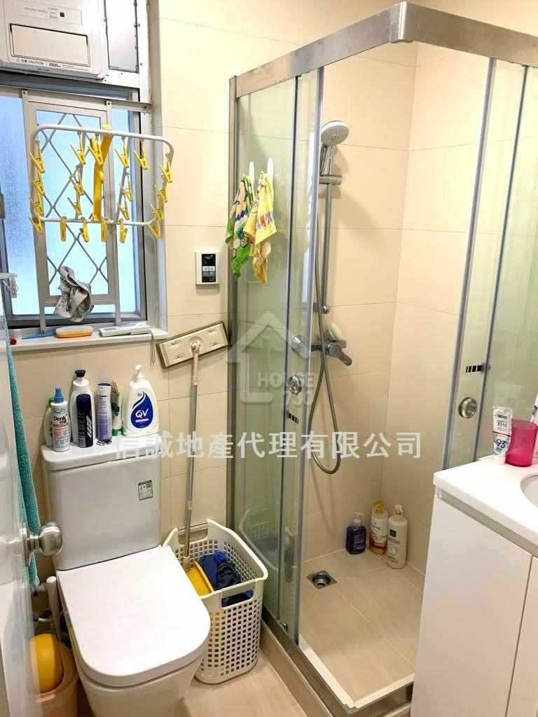 Fanling CHEONG SHING COURT Master Room’s Washroom House730-6863812