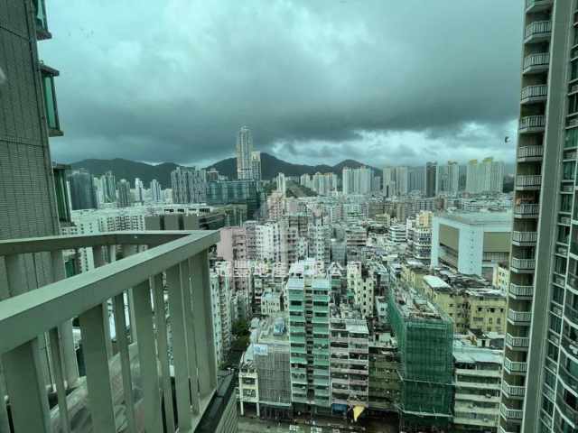Sham Shui Po TRINITY TOWERS Middle Floor House730-6863963
