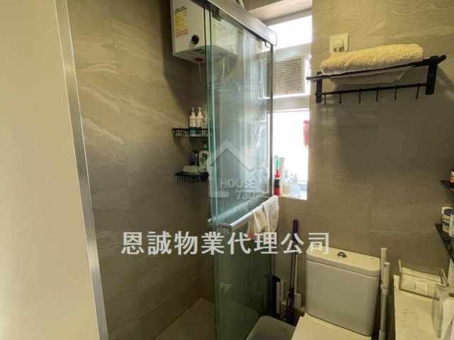 Single Building (Yuen Long District) 元朗 Middle Floor Washroom House730-6863957