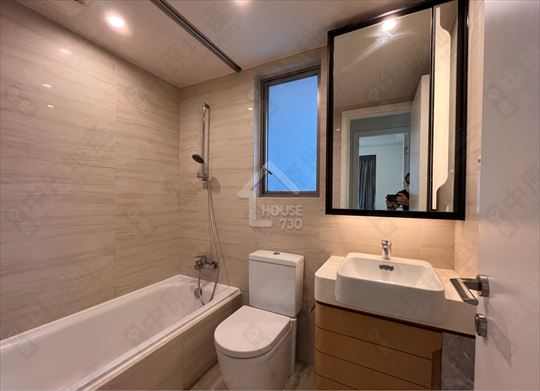 Tin Wan SOUTH COAST Lower Floor Master Room’s Washroom House730-6933992