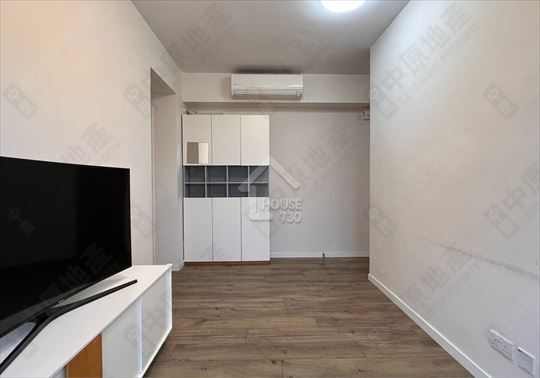 Tin Wan SOUTH COAST Lower Floor Living Room House730-6933992
