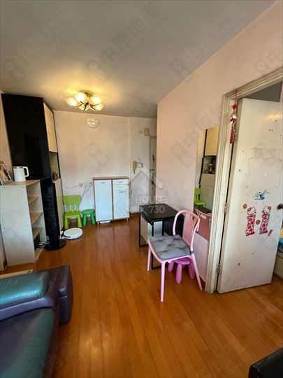 Tin Wan HUNG FUK COURT Middle Floor Living Room House730-6934037