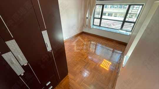 Yuen Long Station SUN YUEN LONG CENTRE Lower Floor Master Room House730-6935140