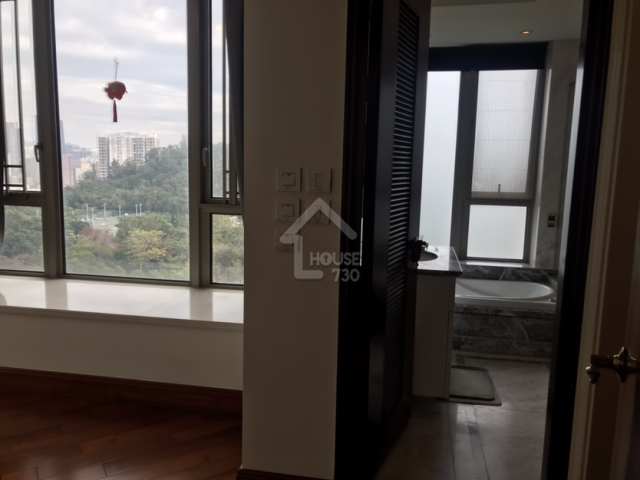 Kowloon Tong ONE MAYFAIR Upper Floor Master Room’s Washroom House730-5224317